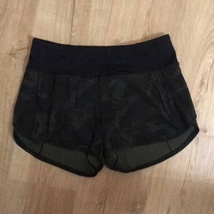 Lululemon Camo Speed Short 4”